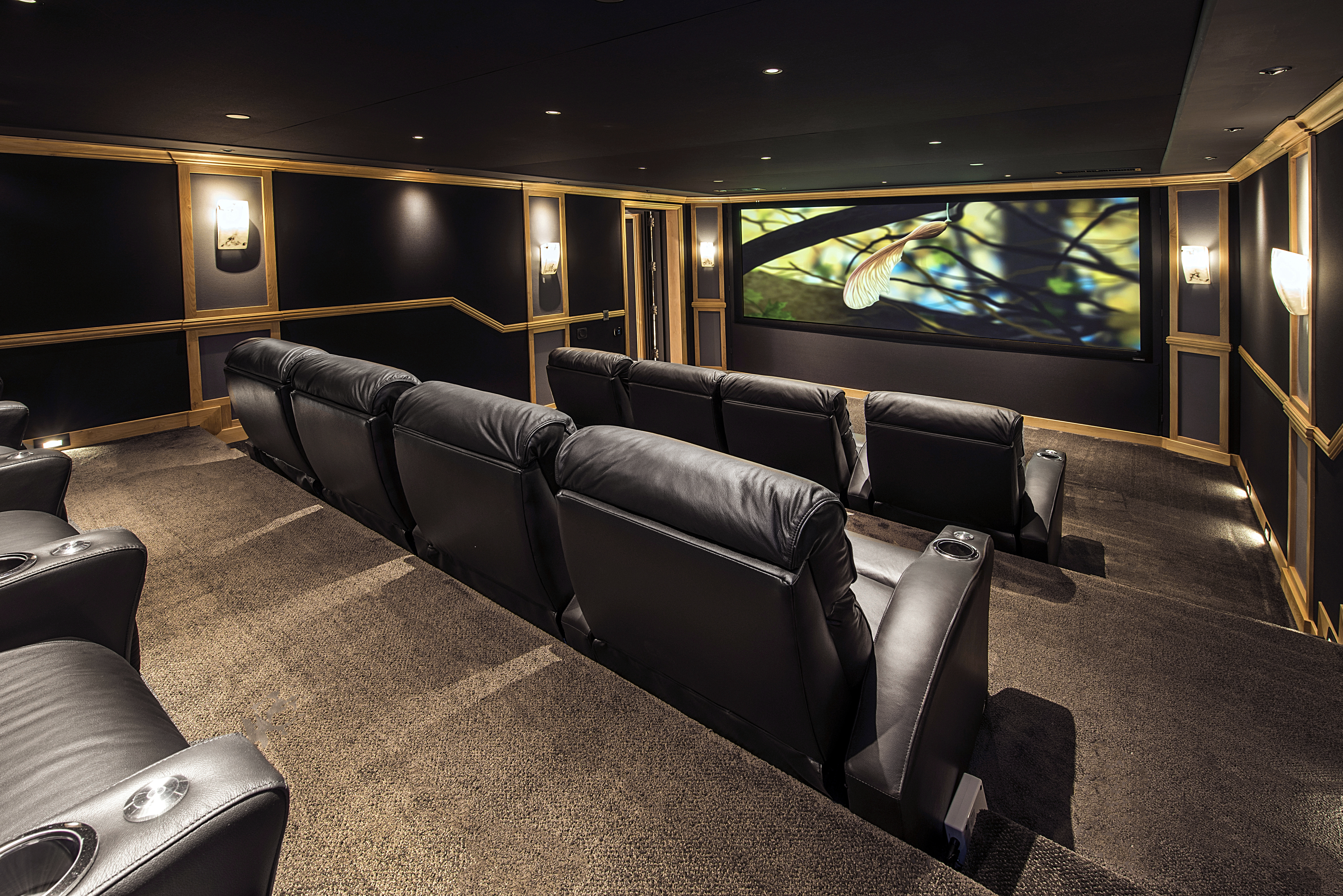 10 Steps to Improve the Sound Experience of Your Home Theater Designs